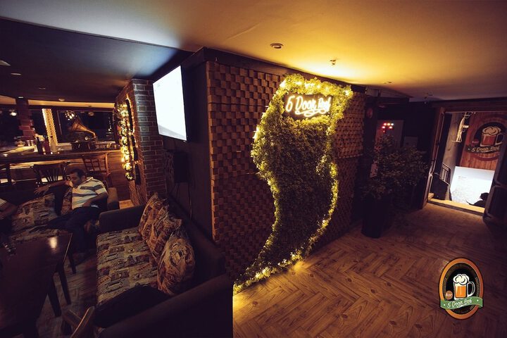 Lounge 57 of 66