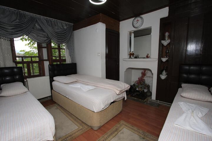 Room 15 of 46