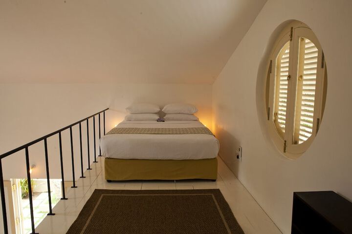 Room 62 of 72
