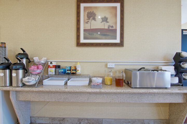 Breakfast/Coffee Service 39 of 46