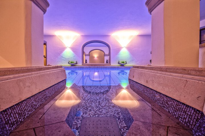 Pool 25 of 41