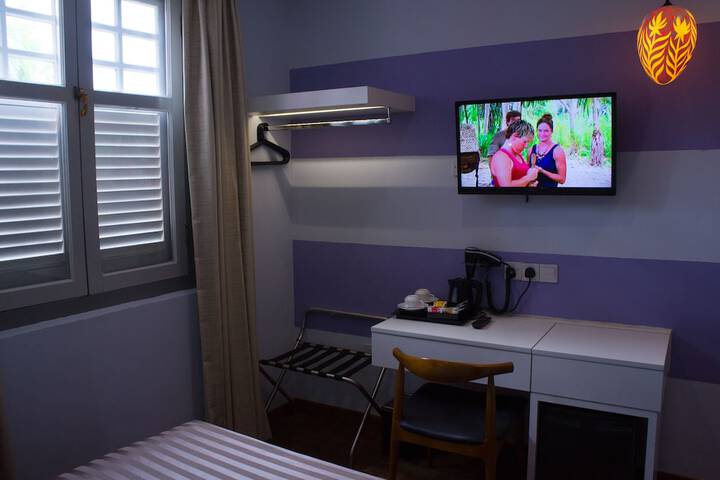 Room 21 of 56