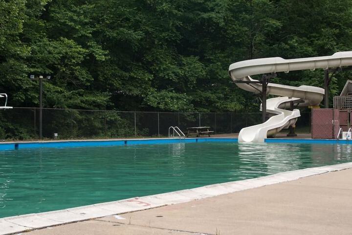 Pool 24 of 38