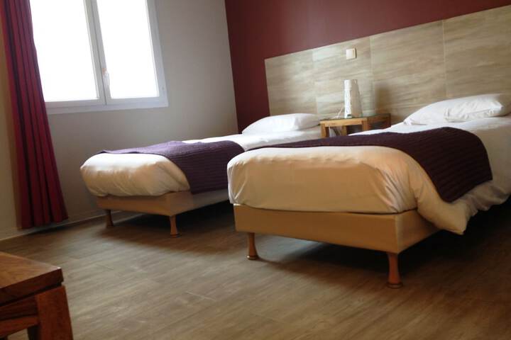 Room 7 of 96