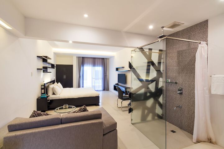 Room 28 of 51