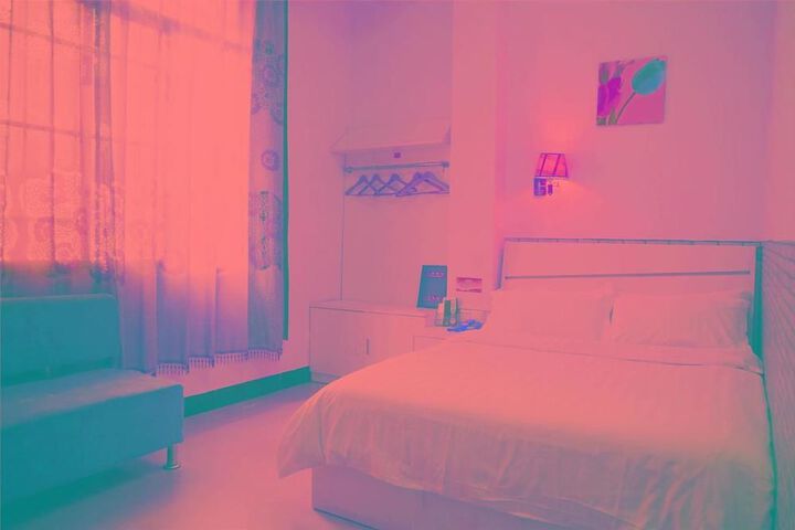 Room 26 of 28