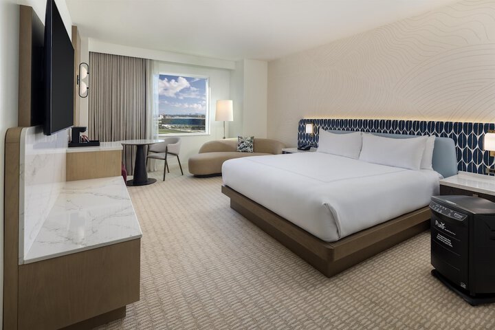 Room 21 of 147