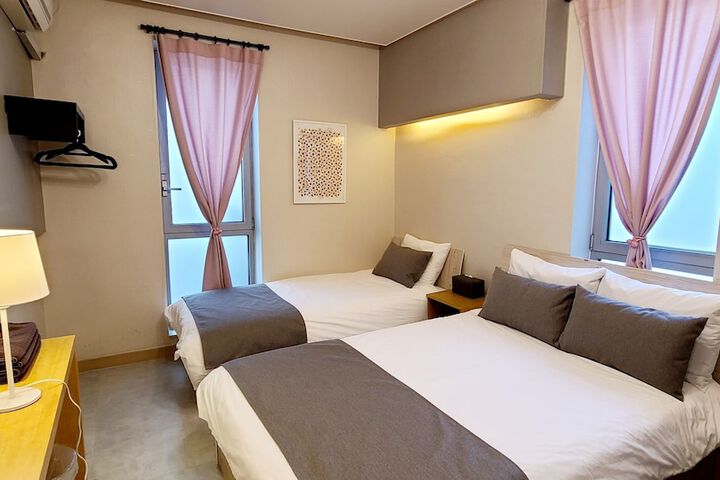 Room 15 of 84