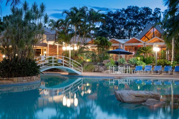 Hotel with Pool