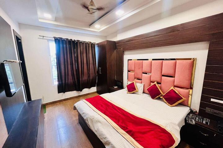 Hotel Royal Inn Raebareli