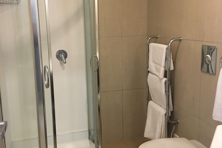 Room 26 of 59