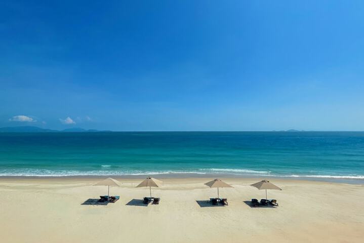 Beach 121 of 129