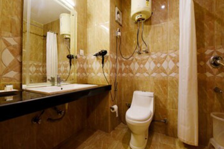 Room 4 of 26