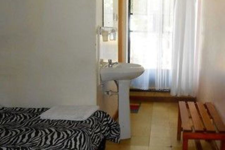Room 24 of 63