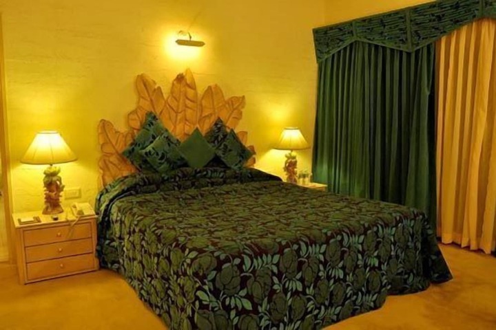 Room 2 of 18