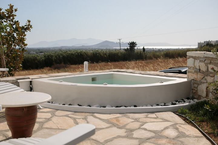 Hot Tub 80 of 128
