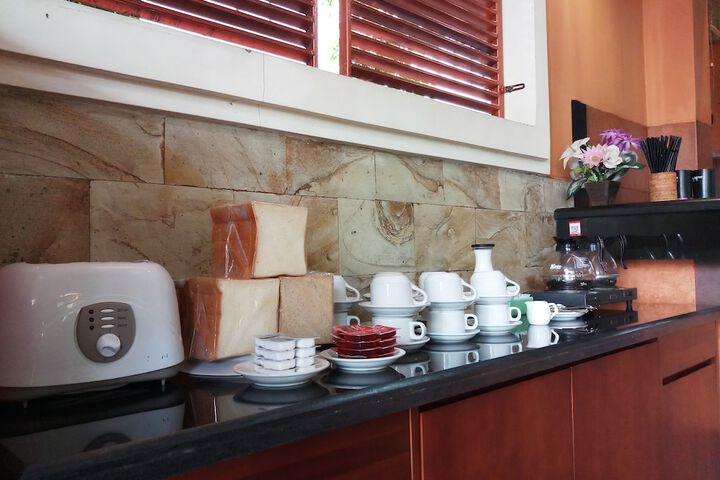 Breakfast/Coffee Service 30 of 42