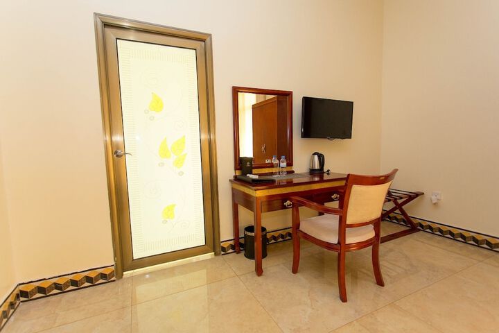 Room 8 of 41
