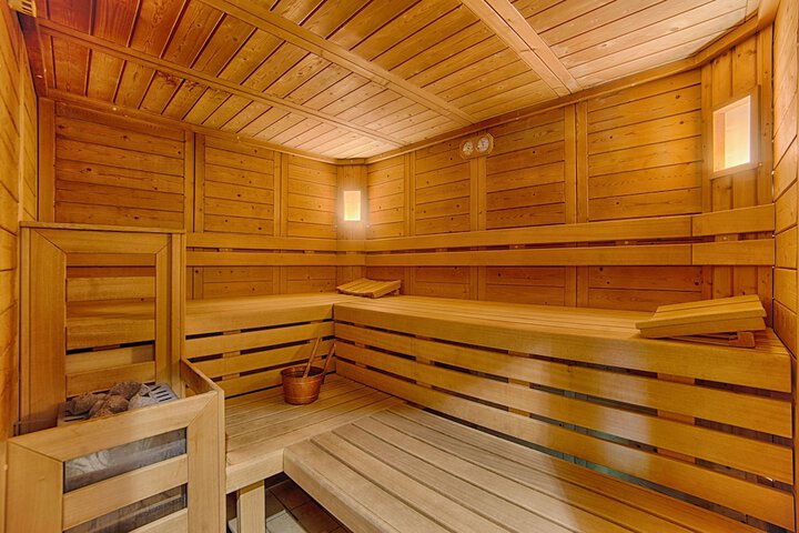 Spa 14 of 55
