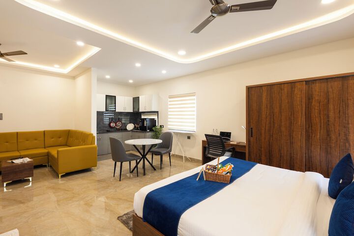 Room 30 of 42