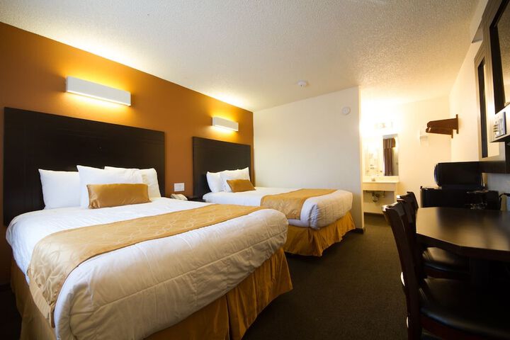 2 Double Beds (5 of 13)