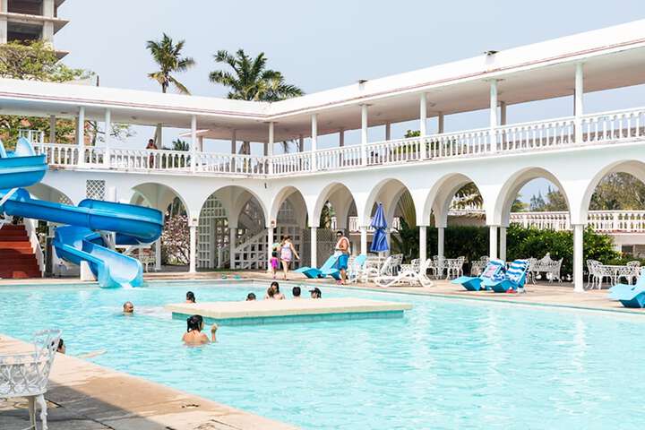Pool 92 of 182