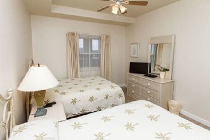 Room 10 of 37