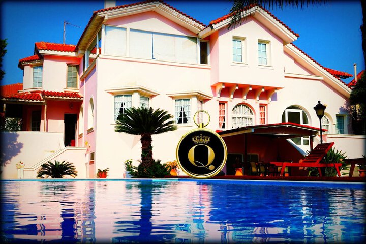 Q Suites Preveza