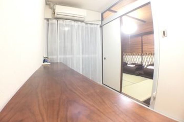 Room 103 of 115