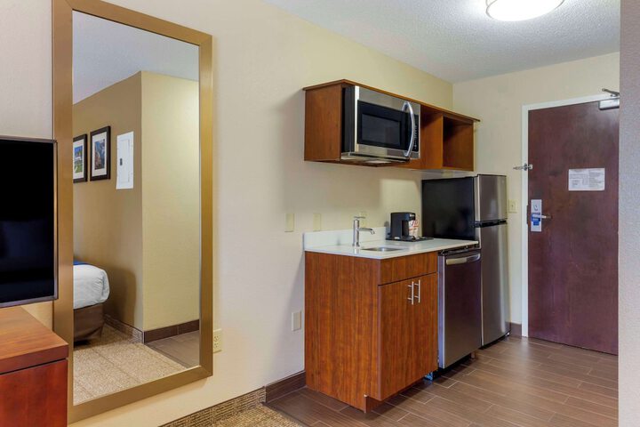 2 Double Beds (6 of 13)