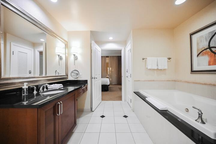 Room 327 of 438