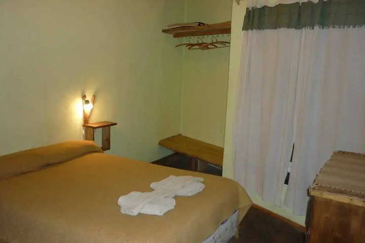 Room 3 of 20