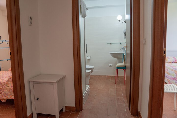 Room 50 of 87