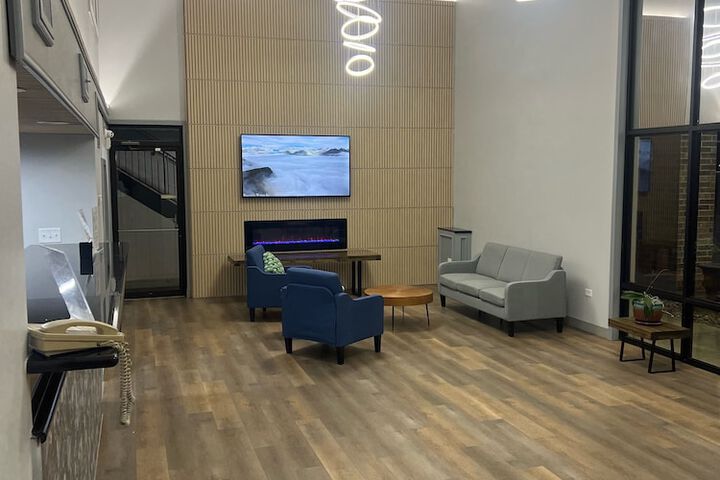 Guest Lobby