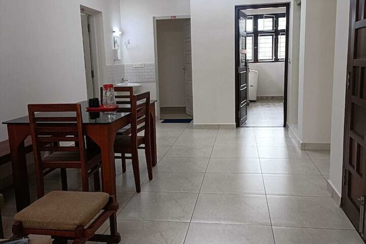 Room 4 of 39