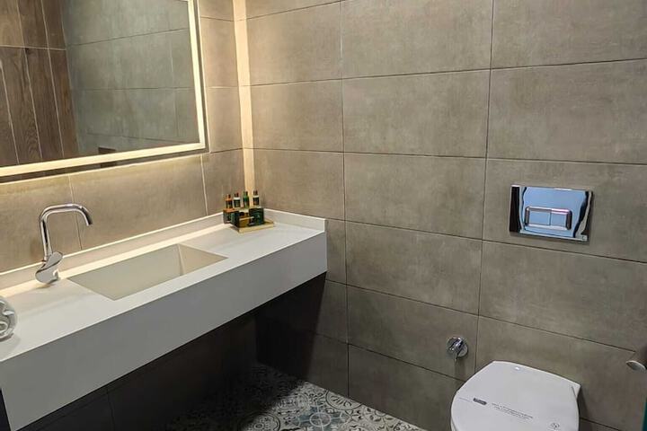 Room 14 of 23