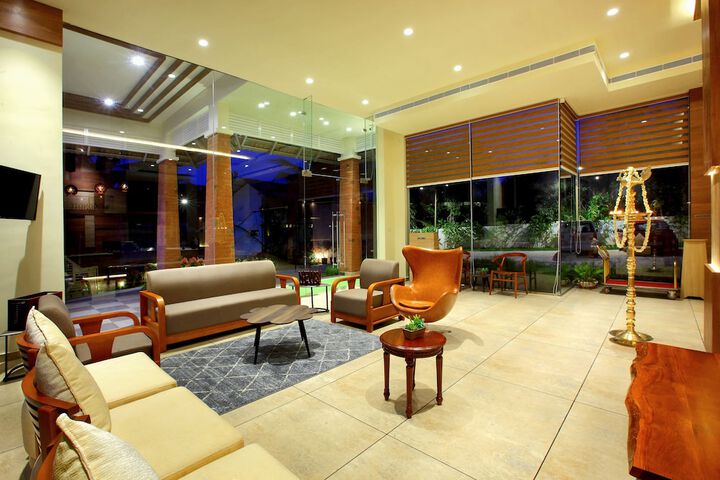 Hotel Interior 4 of 36