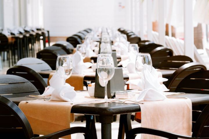 Dining 275 of 525