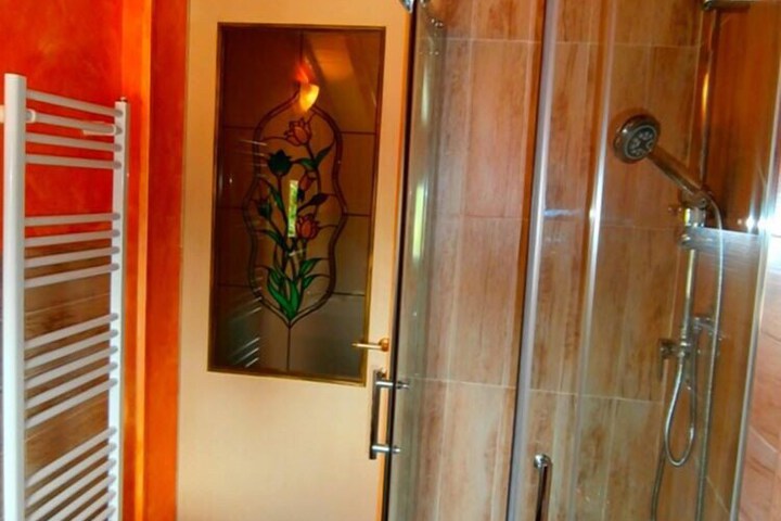 Room 14 of 14