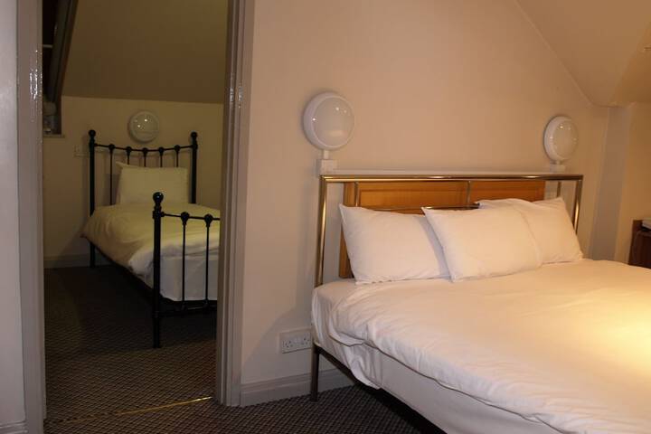 Room 123 of 236