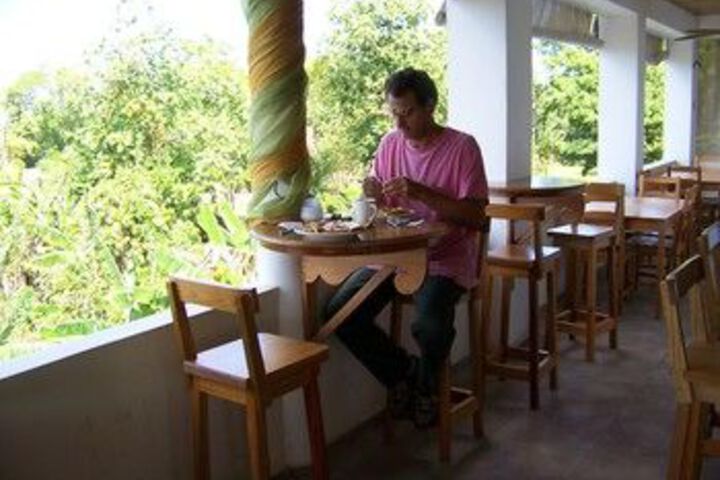 Dining 10 of 100
