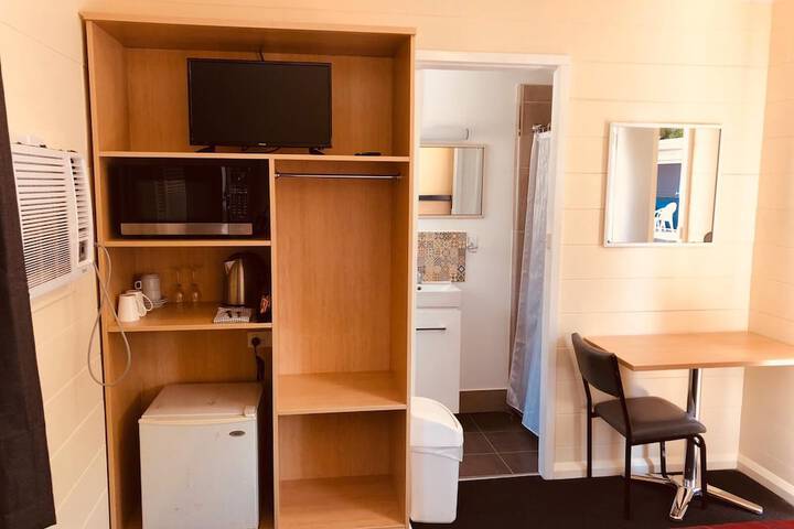 Room 18 of 36