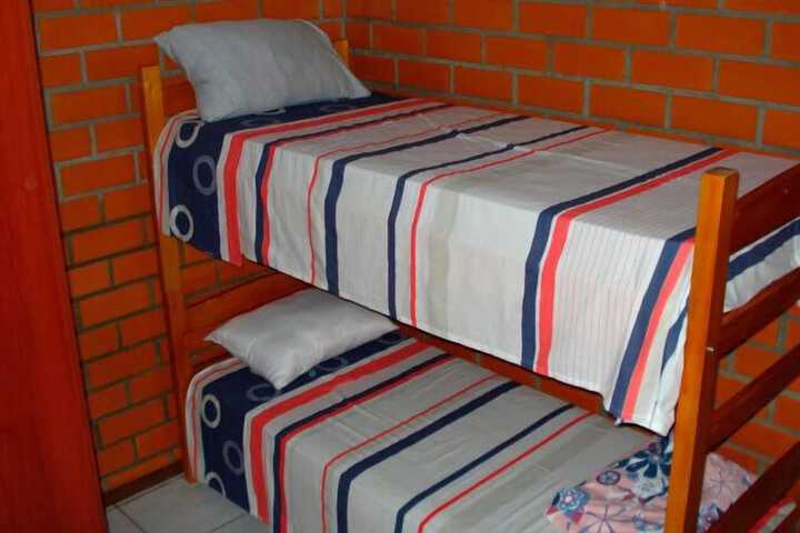 Room 5 of 18