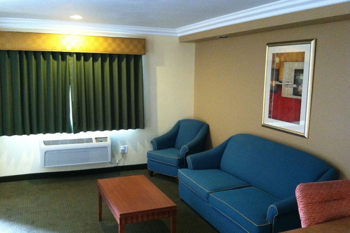 Room 35 of 66
