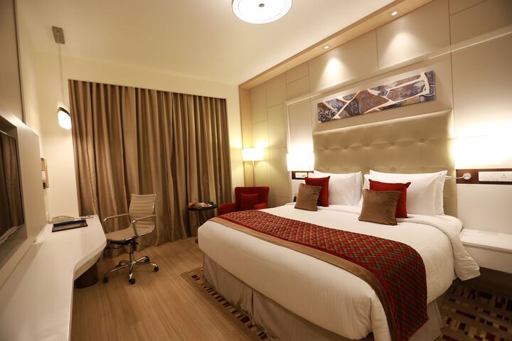 Room 27 of 140