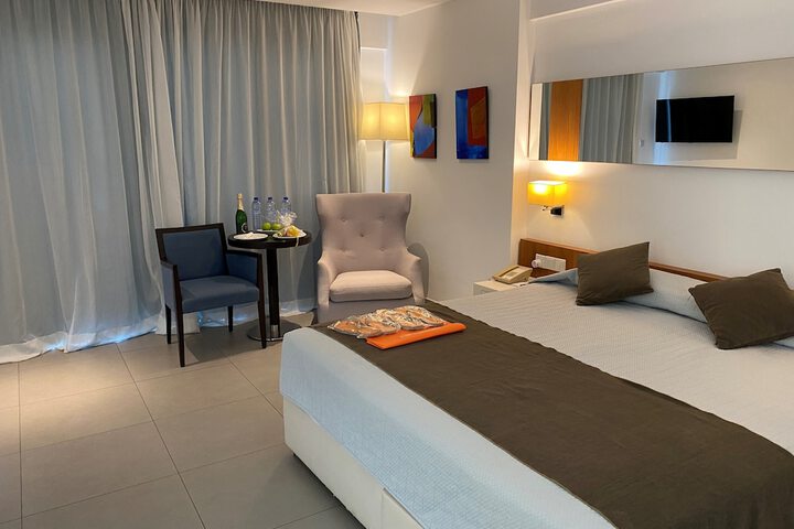Room 28 of 78