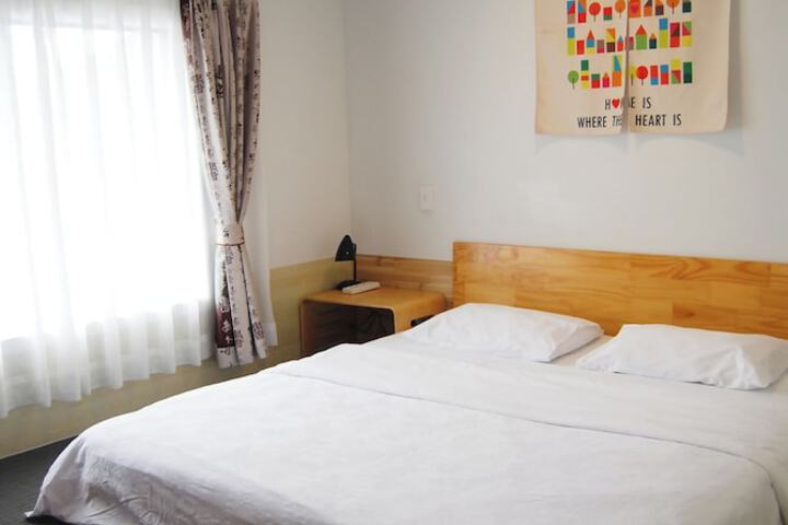 Room 6 of 21