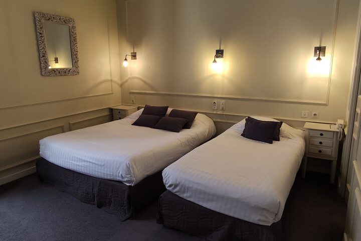 Room 16 of 30