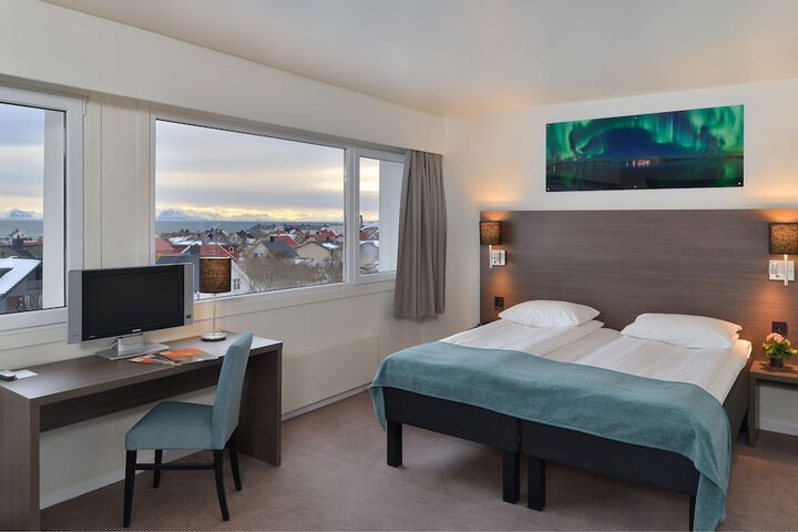 Room 4 of 41