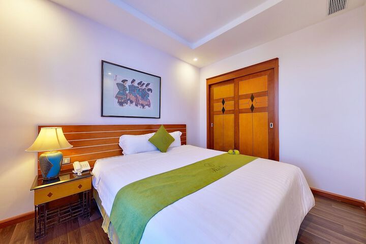 Room 35 of 119